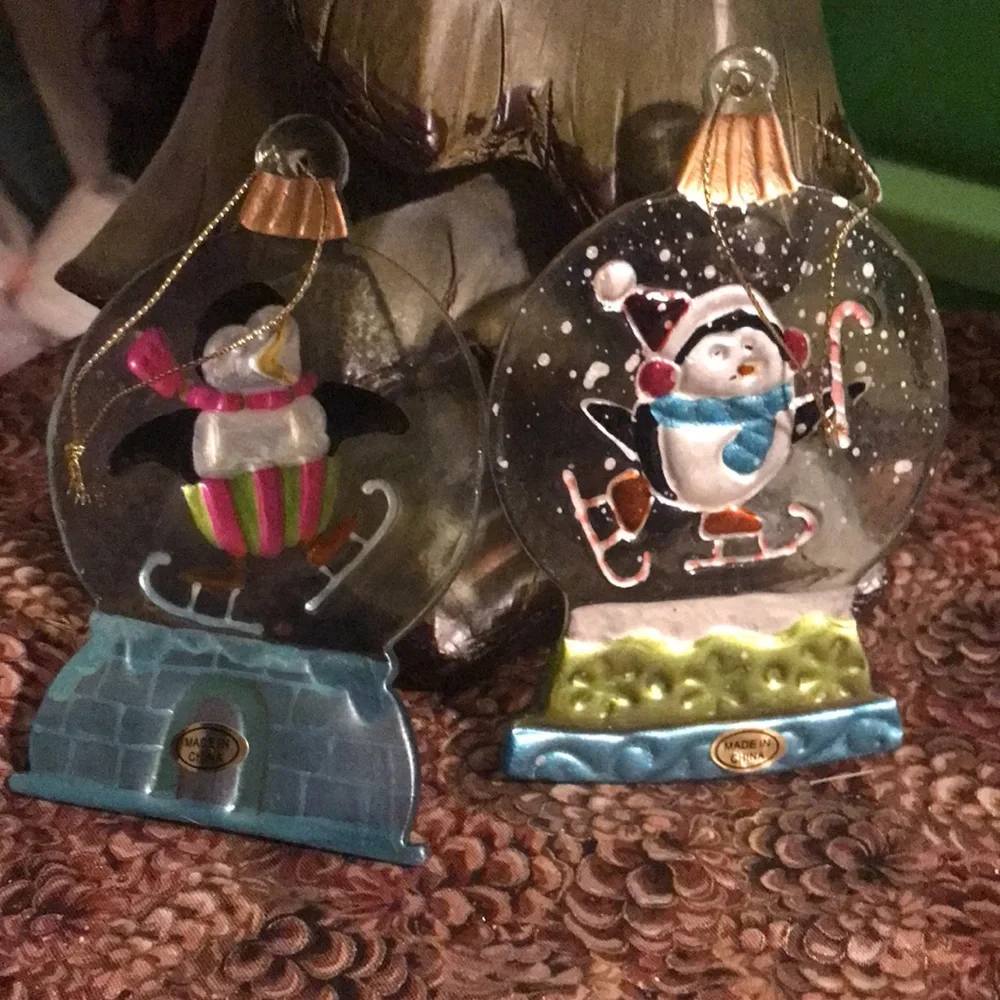 Set of 2 Glass Snow Globe Ornaments